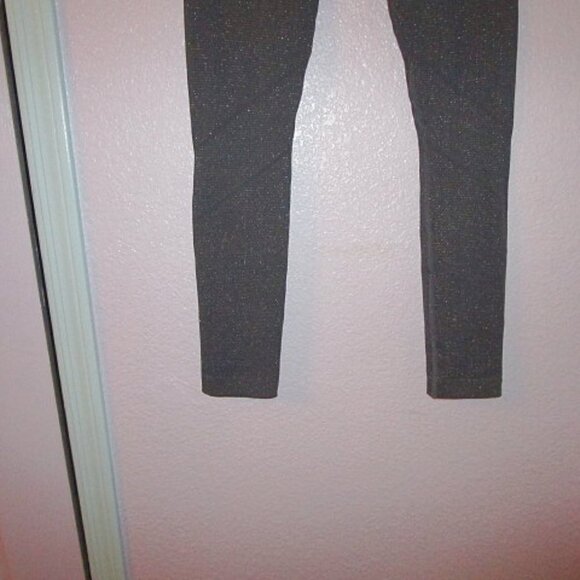 New ATHLETA Sparkle SHIMMER Moto Size M TIGHTS Legging TEXTURED Metallic YOGA - Picture 10 of 11